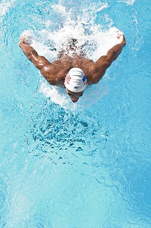 Archivo:US Marines butterfly stroke
