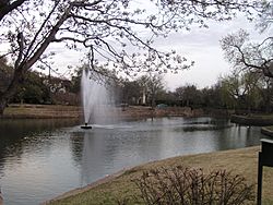 A park in University Park, Texas.jpg