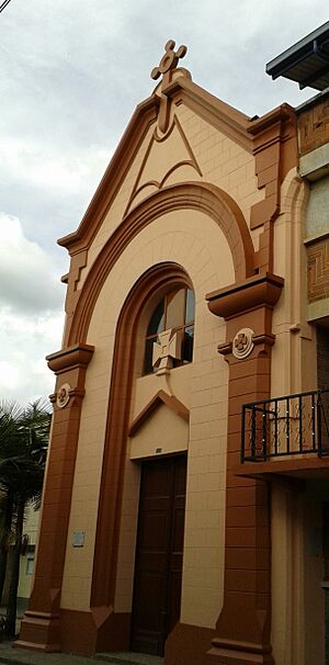 Archivo:Capilla De La Sagrada Familia, Santa Rosa de Osos Antioquia