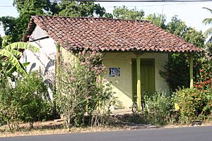 Archivo:Casa de quincha La Mochila