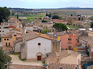 Cervià de Ter - El poble des del castell (1).jpg
