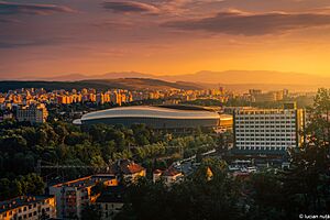 Archivo:Cluj-Napoca (42741215562)