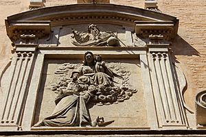 Archivo:Convento de Madre de Dios. Sevilla. 03