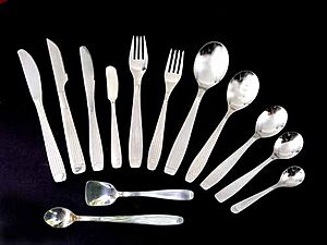 Archivo:Cubiertos LYPSA cutlery
