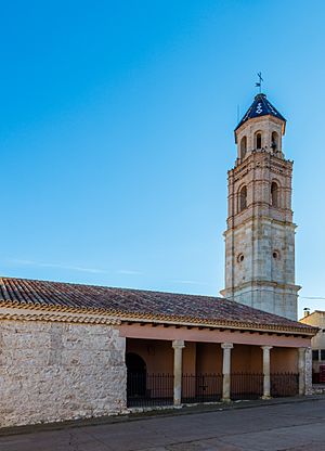Archivo:Ermita de Santa Lucía, Campillo de Aragón, Zaragoza, España, 2017-01-07, DD 04