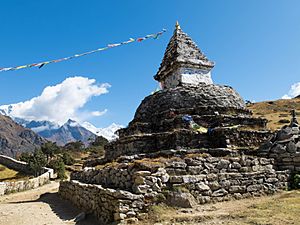 Archivo:Estupa sagarmatha