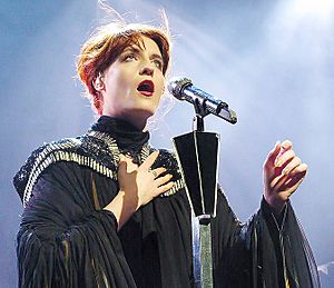 Archivo:Florence Machine (Florence Welch)