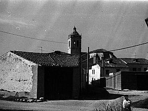 Archivo:Fundación Joaquín Díaz - Iglesia de San Martín de Tours - Aldeamayor de San Martín (Valladolid) (1)
