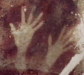 Archivo:Hands in Pettakere Cave DYK crop