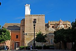 Archivo:Iglesia de San Andrés en Sevilla 03