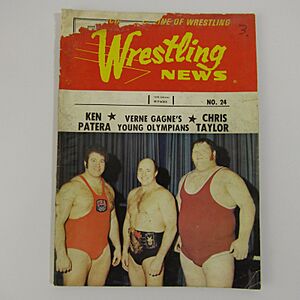 Archivo:Ken Patera, Verne Gagne, Chris Taylor en 1974 on Wrestling News