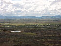 Paraburdoo townsite from transmitter hill.jpg