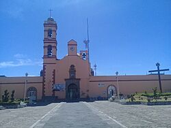Parroquia de San Bernabé Apóstol, Amaxac de Guerrero, Tlaxcala 07.jpg