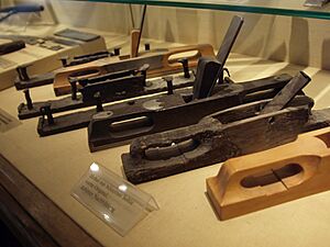 Archivo:Planes tools roman