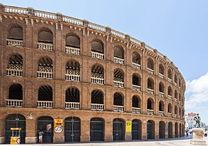 Archivo:Plaza de toros, Valencia, España, 2014-06-30, DD 126