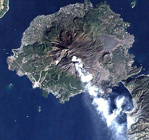 Archivo:Sakurajima Landsat image