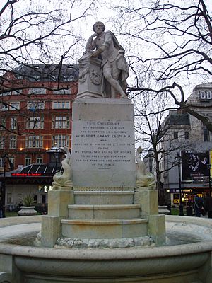 Archivo:Shakespeare fountain and statue (Leicester Square) 2008