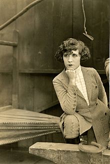 Silent film actress Virginia Fox (SAYRE 657).jpg