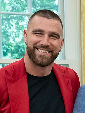 Travis Kelce in the Oval Office of the White House on June 5, 2023 - P20230605AS-0902 (cropped).jpg