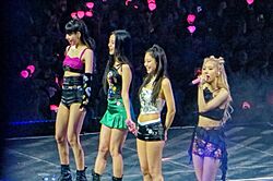 Archivo:221201 BLACKPINK Born Pink Tour London