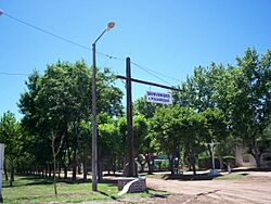 Acceso a Polvaredas (partido de Saladillo).jpg