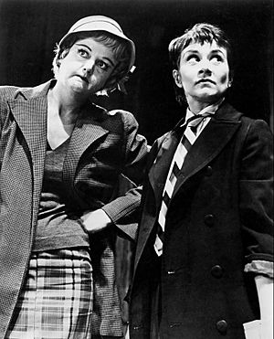 Archivo:Angela Lansbury Joan Plowright A Taste of Honey Broadway