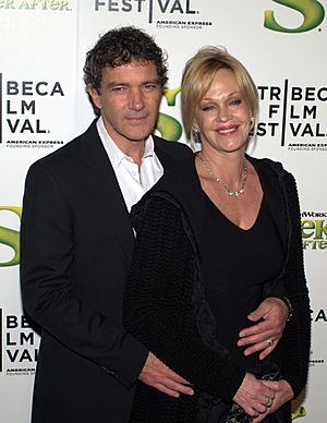 Archivo:Antonio Banderas and Melanie Griffith, 2010 Tribeca Film Festival