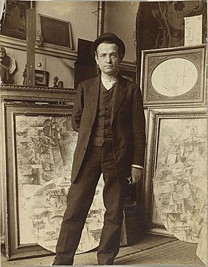 Archivo:Auguste Herbin in Pablo Picasso’s studio on Boulevard de Clichy, early 1911