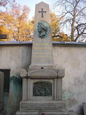 Archivo:Bozena Nemcova grave Vysehrad Cemetery Prague CZ 811