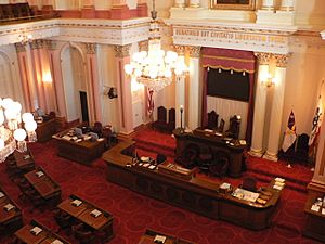 Archivo:California Senate chamber p1080899