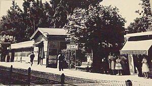 Archivo:Estacion Beccar 1957