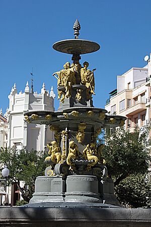 Archivo:Fuente de las Musas, Huesca