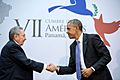 Handshake between the President and Cuban President Raúl Castro