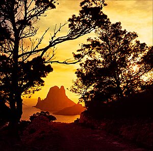 Archivo:Ibiza — Vedra and Vedranell 1