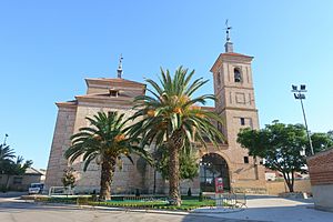 Archivo:Iglesia de Santo Tomás Cantuariense, Alcabón