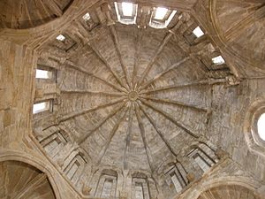 Archivo:Interior de la Torre del Melón