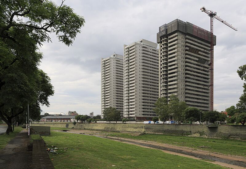 J31 282 Córdoba, Río Suqía
