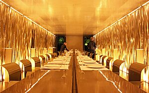 Archivo:LES COLS TAULA baixa resolució