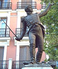 Archivo:Monumento al Teniente Ruiz Mendoza (Madrid) 02