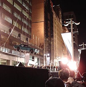 Archivo:Mustang in the air for Superman Returns (33078027)