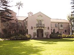 Palacio de Cerro Castillo - frontis.jpg