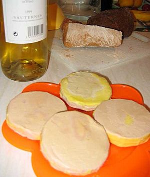 Archivo:Pate de foie gras with Sauternes and bread