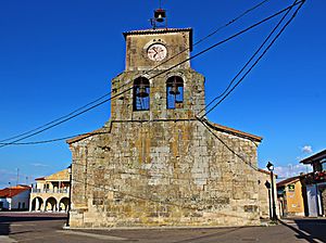 Archivo:Portada de la Iglesia de Valdelosa