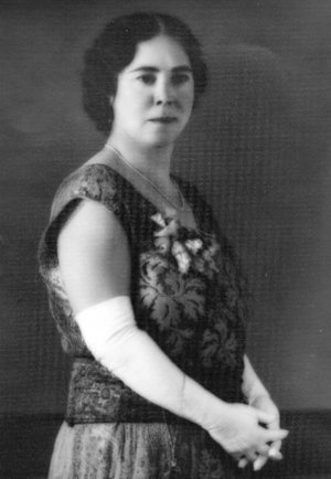 Portrait of Hermila Galindo.png