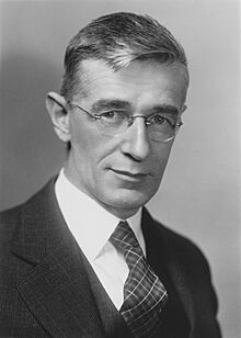 Vannevar Bush, 1938, Harris & Ewing (cropped).jpg