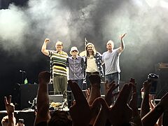 Archivo:Weezer Bethlehem 2019 2