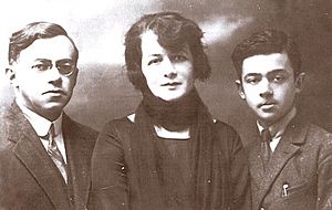 Archivo:Zeev Jabotinsky family