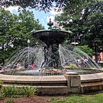 Archivo:Bajnotti Fountain Burnside Park 2014