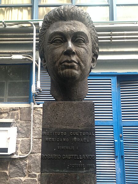Busto de Rosario Castellanos