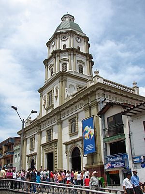 Archivo:Catedral de nuestra Señora de las Mercedes-Caldas-Ant